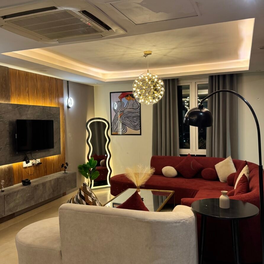Modern 2.5-Bedroom Apartment with Extra Room In Gold Crest Mall – DHA Lahore