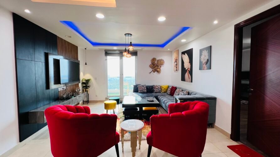 Gold Crest Family 2-Bedroom Apartment with Balcony And City View