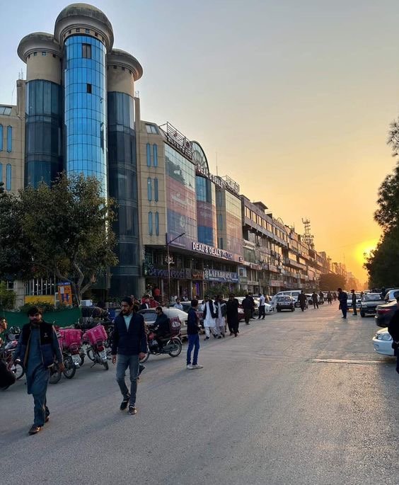 Blue Area Islamabad — cosmopolitan cafés, rooftops and the city's business hub.